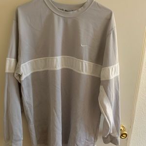 XL Long Sleeve Gray/White Nike Shirt